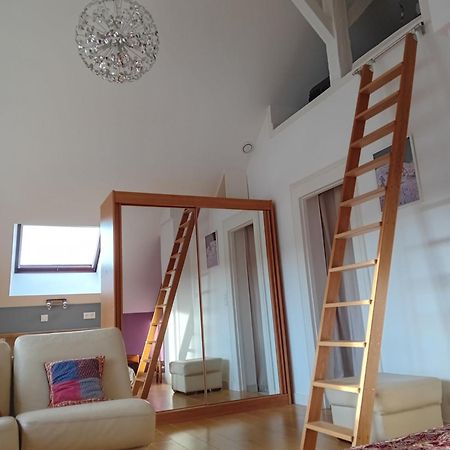 Loft Sur La Bievre Διαμέρισμα Bievres Εξωτερικό φωτογραφία